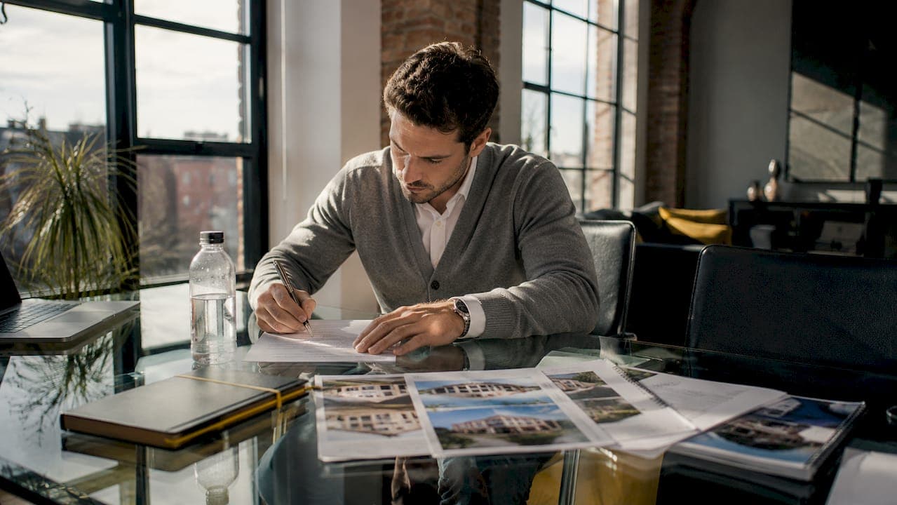 What is best and final offer in UK property?