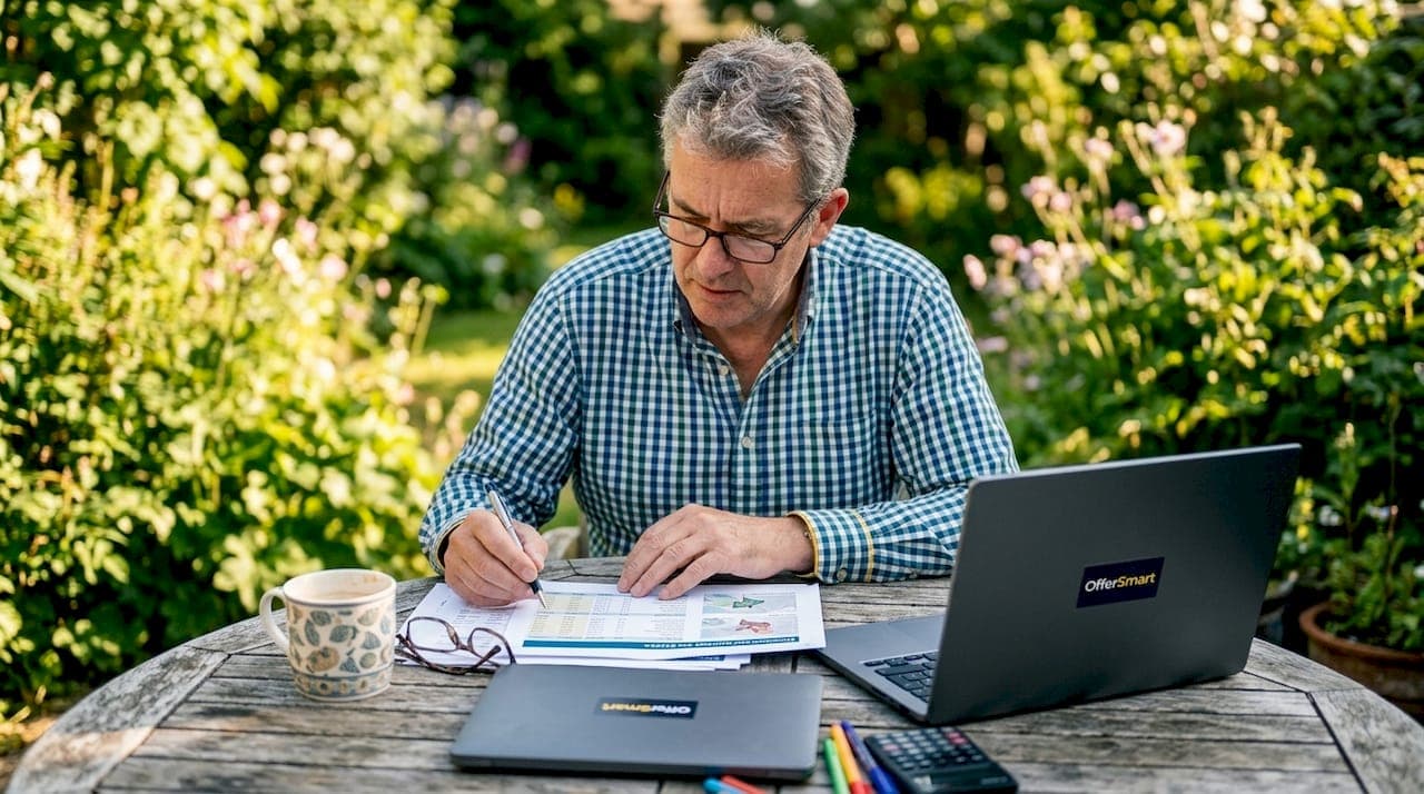 How to calculate a realistic property offer in the UK